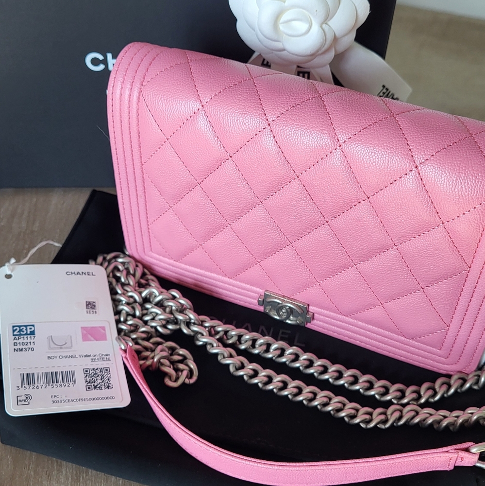 CHANEL NWT Boy WOC Quilted Caviar PINK